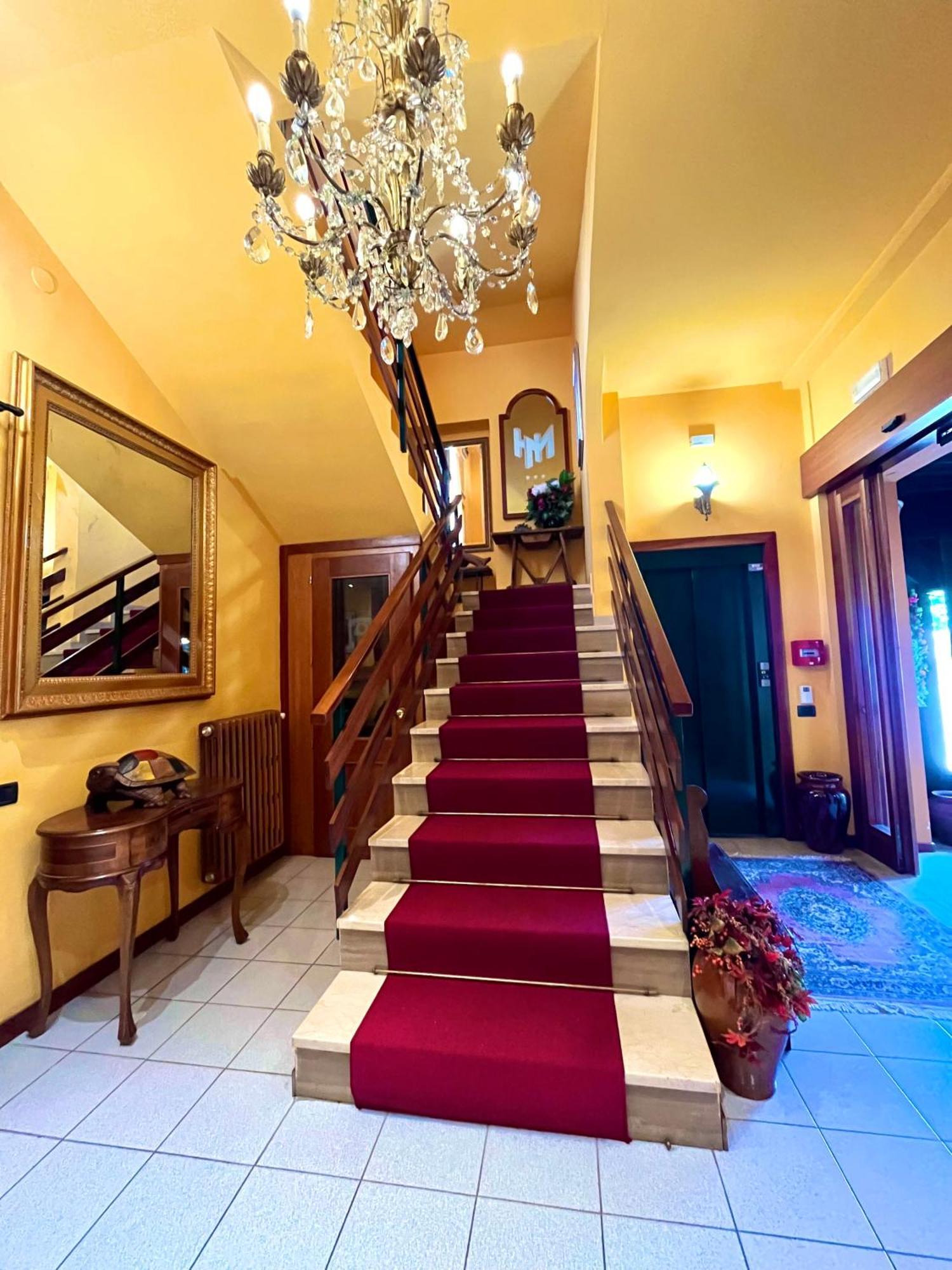 Hotel Ristorante Montenerone Apecchio Exterior foto